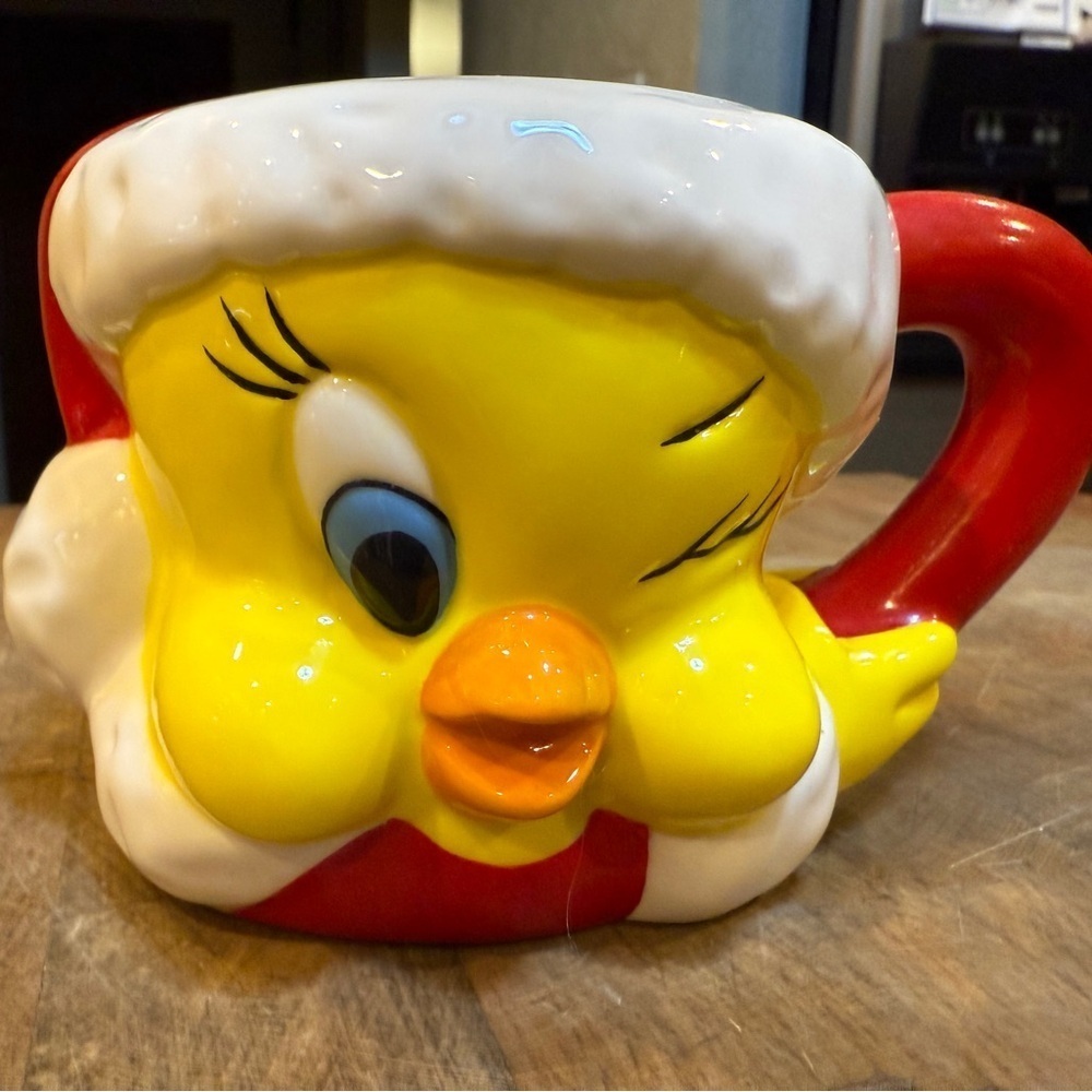Vintage Warner Bros. Tweety Bird Festive Christmas Santa Mug 96’Red White Yellow